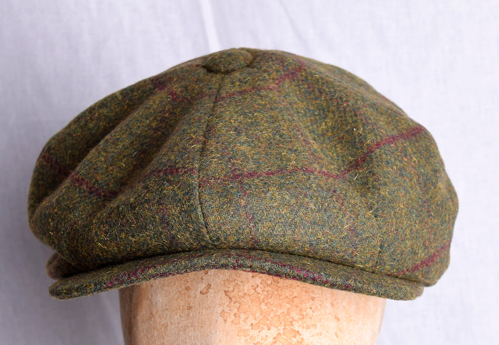 Standard Eight Piece Cap (HA137) - Green/Red Wool