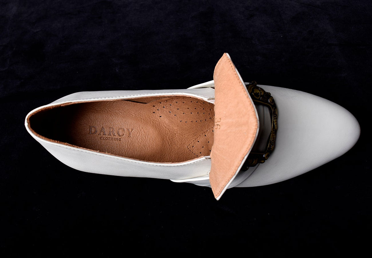 Ladies Leather Buckle Front Shoes (SP1900)
