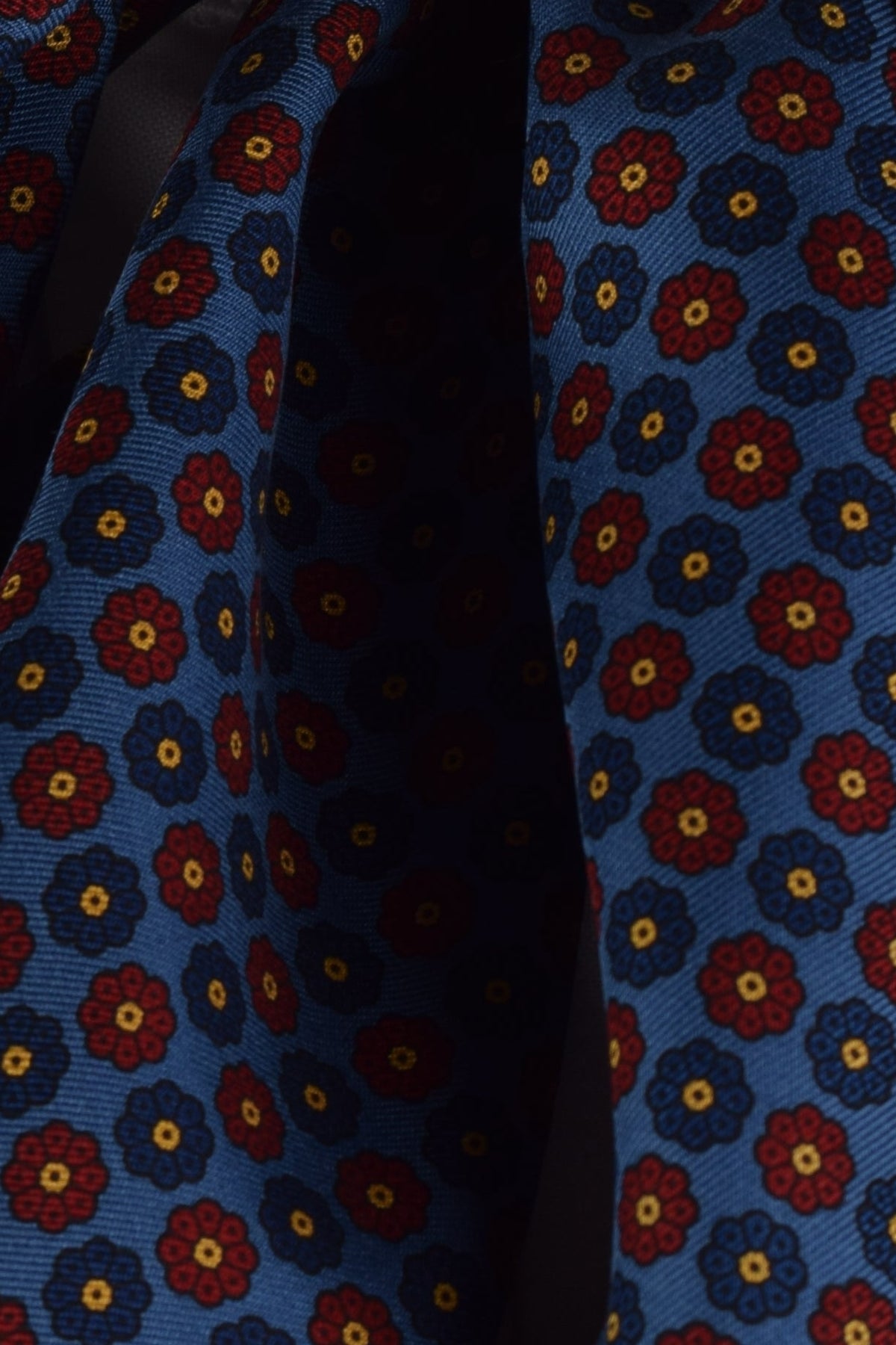 Printed Victorian Silk Bow Tie (CR562) - Blue Floral