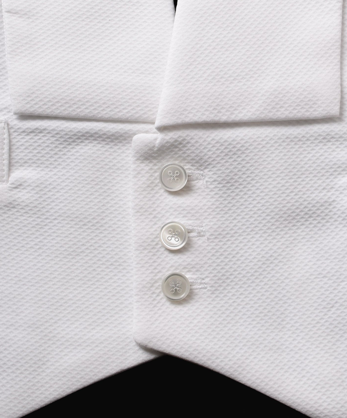 Set of 3 Mother of Pearl Shank Buttons (BU9)