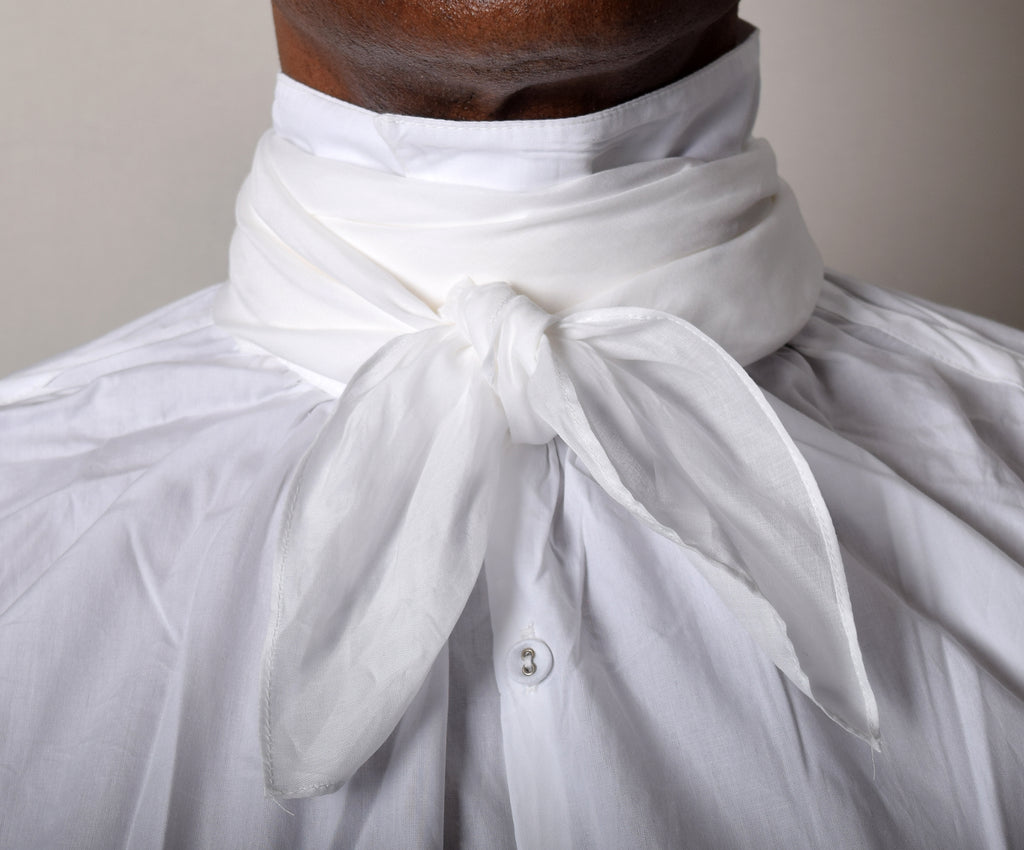 C18th Square Cotton Lawn Cravat (CR120) - Front