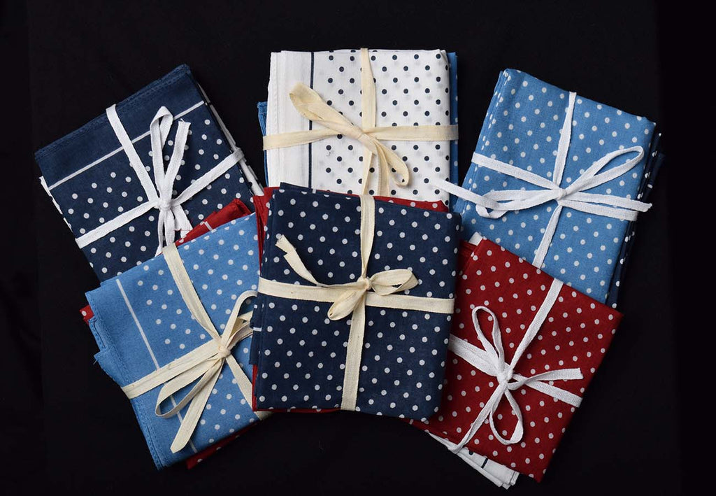 Pair of Polka Dot or Plain Handkerchiefs (HA120)