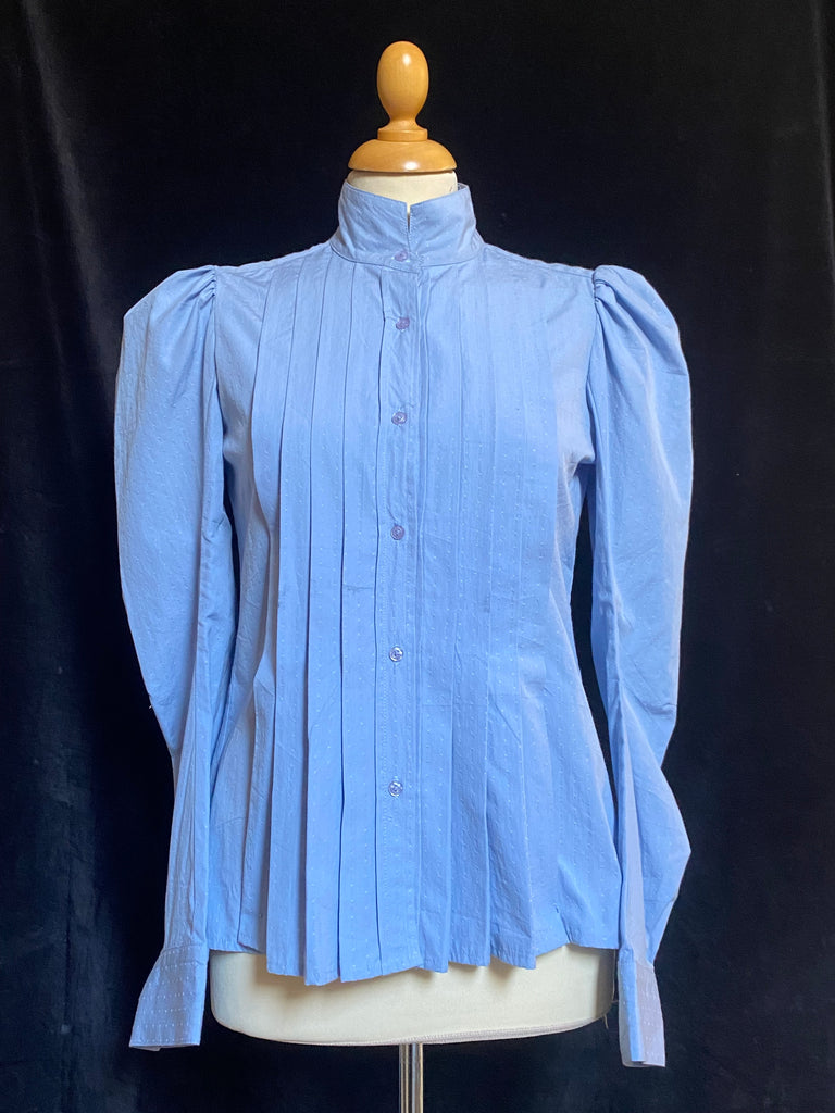 Reduced. Women's blouse size 10 - blue with white spots (BL001)