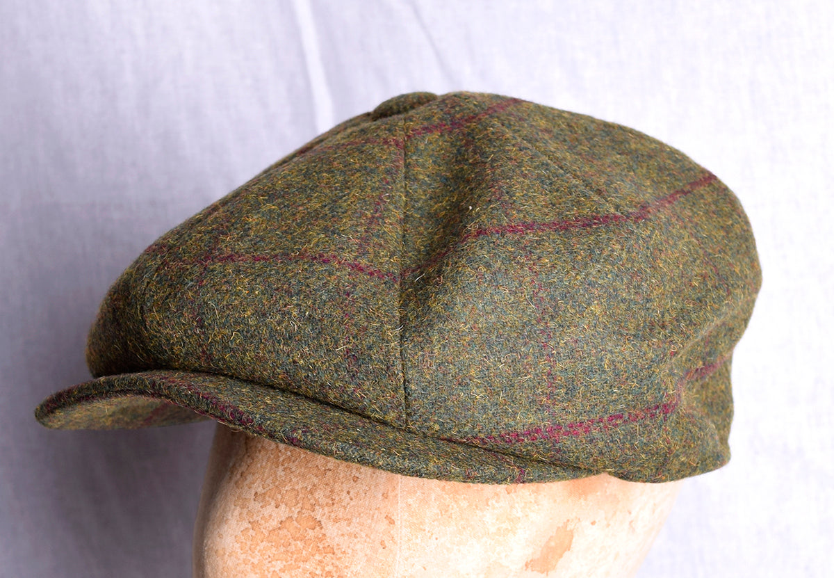 Standard Eight Piece Cap (HA137) - Green/Red Wool