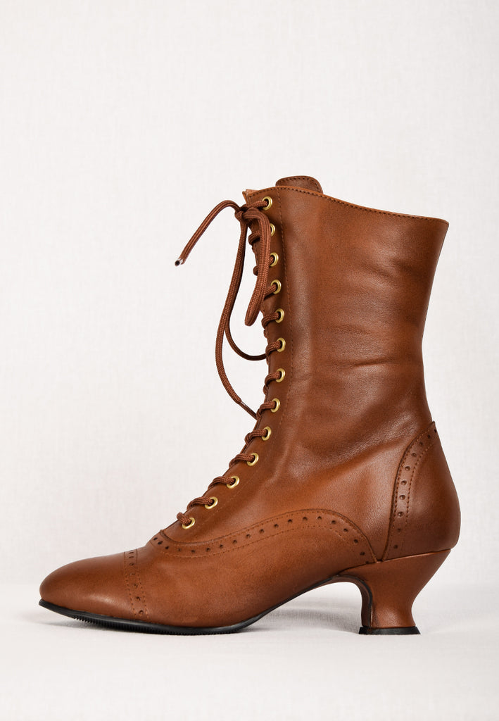 Brown Victorian Lace Up Boots (SP1912)