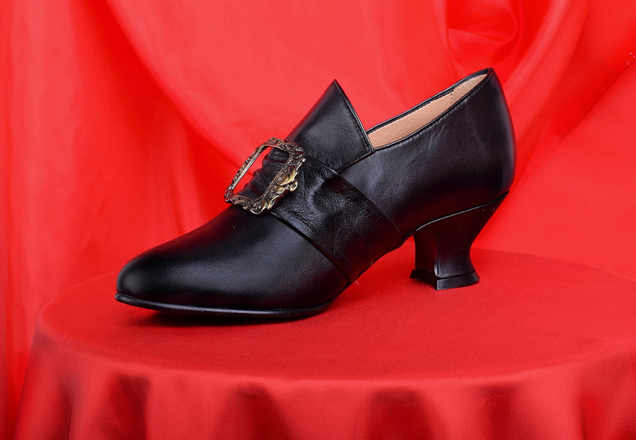 Ladies leather shoes Clearance