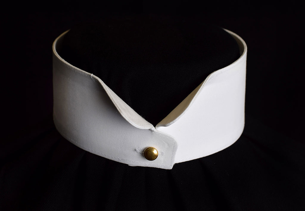 Starched Butterfly Wing Collar (CO122)