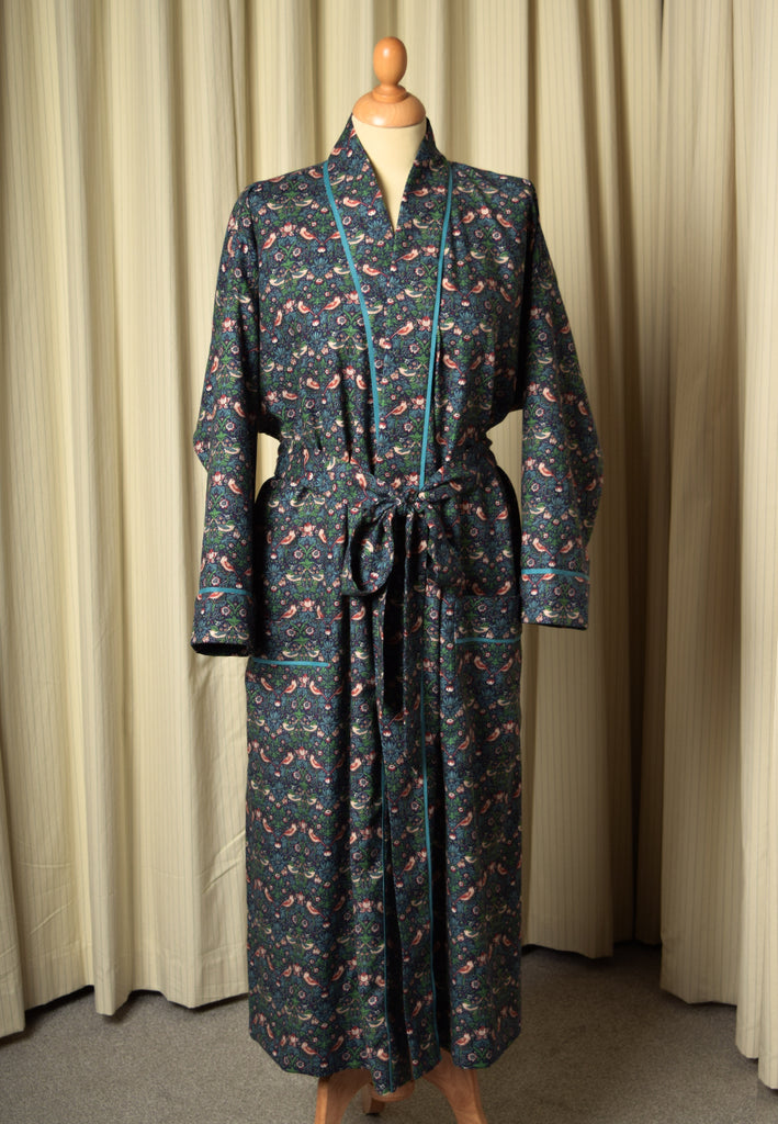 Vintage Liberty Print Ladies Dressing Gown (NW520) - Strawberry Thief