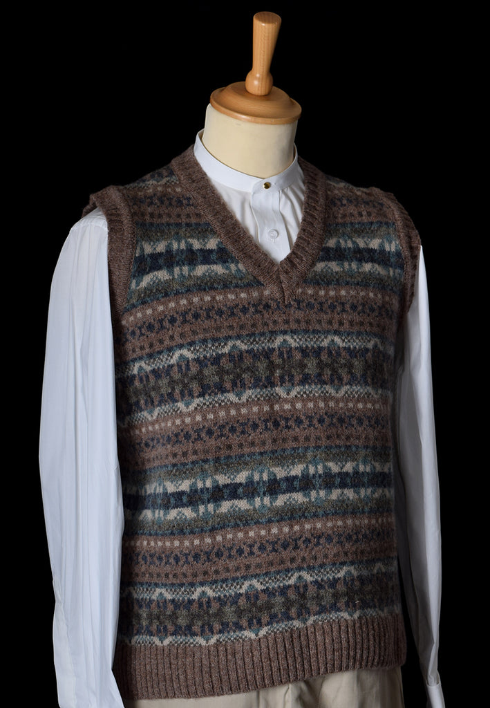 Shetland Wool Fair Isle Slipover (KN145) - Nutmeg