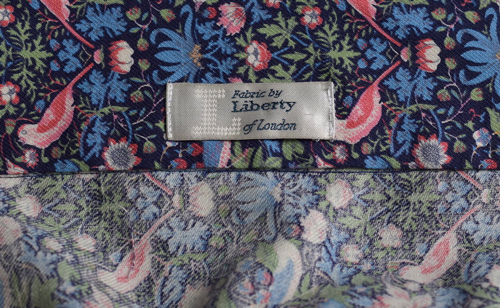 Vintage Liberty Print Ladies Dressing Gown (NW520) - Strawberry Thief